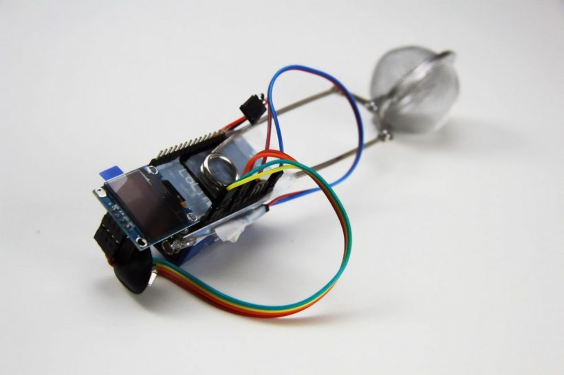 «Бешеные деньги»: российские художники переосмыслили майнинг и трейдинг в своих инсталляциях