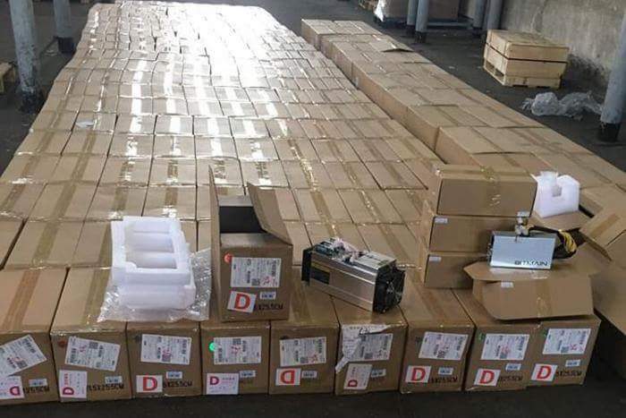В аэропорту «Борисполь» изъята партия ASIC-майнеров на сумму 13 млн гривен