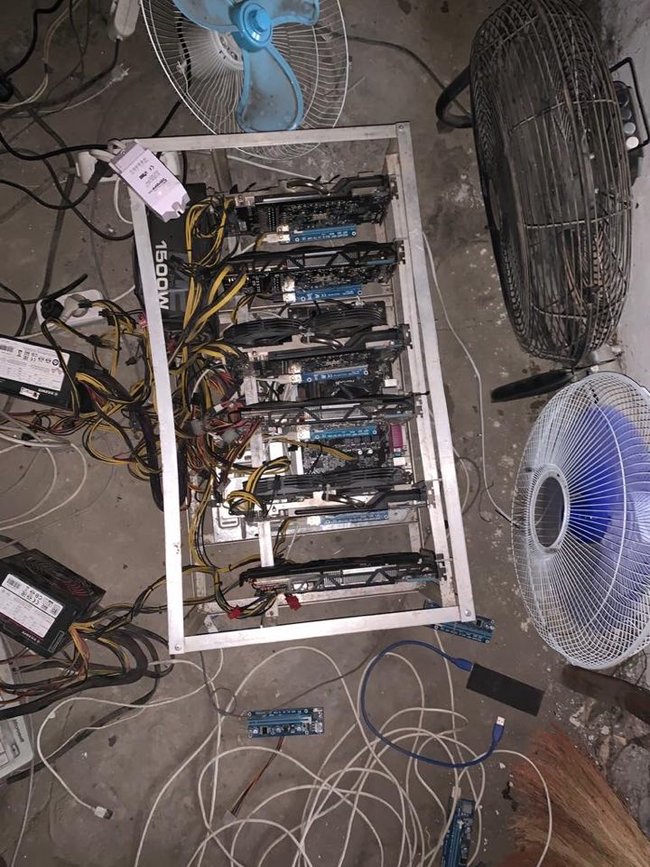 Львовские железнодорожники майнили криптовалюту, подключившись к электросетям «Укрзализныци»