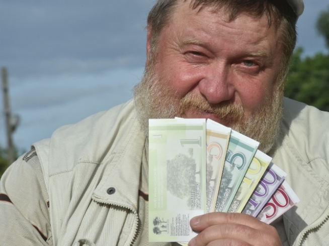 9c096ddf92673bc9011faf6efbe7b44e_l