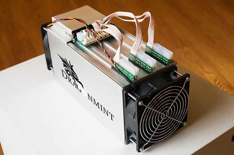 DragonMint-Miner-visual-with-Logo-Angle.JPG
