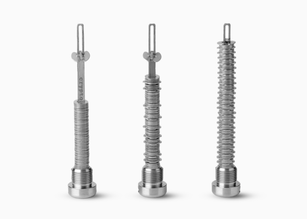 Vnutrennyaya-chast-kapsuly-dlya-hraneniya-sid-frazy-CryptoSteel.-Dannye-Ledger