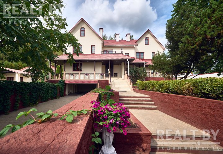 Житель Минска выставил на продажу пригородный особняк за 250 биткоинов