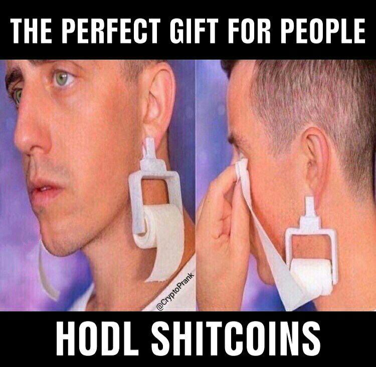 Клуб успешных людей: тут повсюду графики, падающий биткоин и нулевой профит